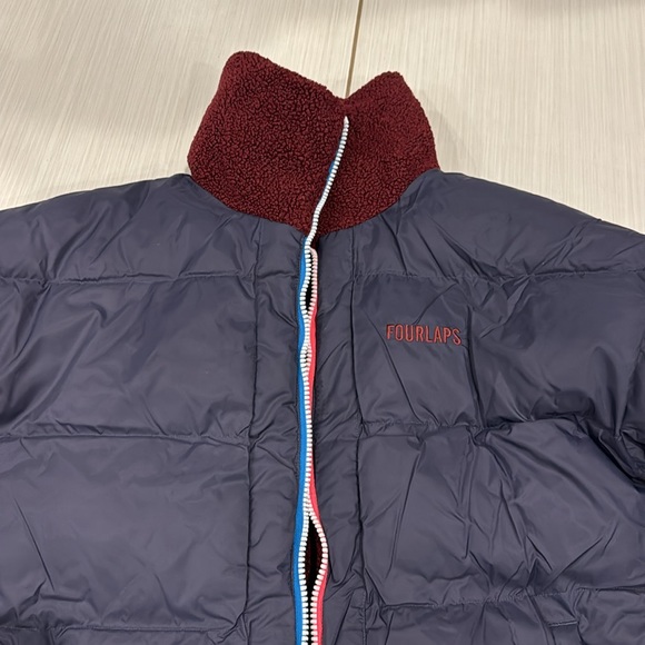 Fourlaps NWT Polar Quilted Sherpa Jacket in Burgundy/Smoke. Reversible. - Picture 12 of 12